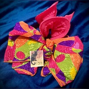 Vintage Rare Early 90s Pink rigid edge scrunchie and fabric snap barette